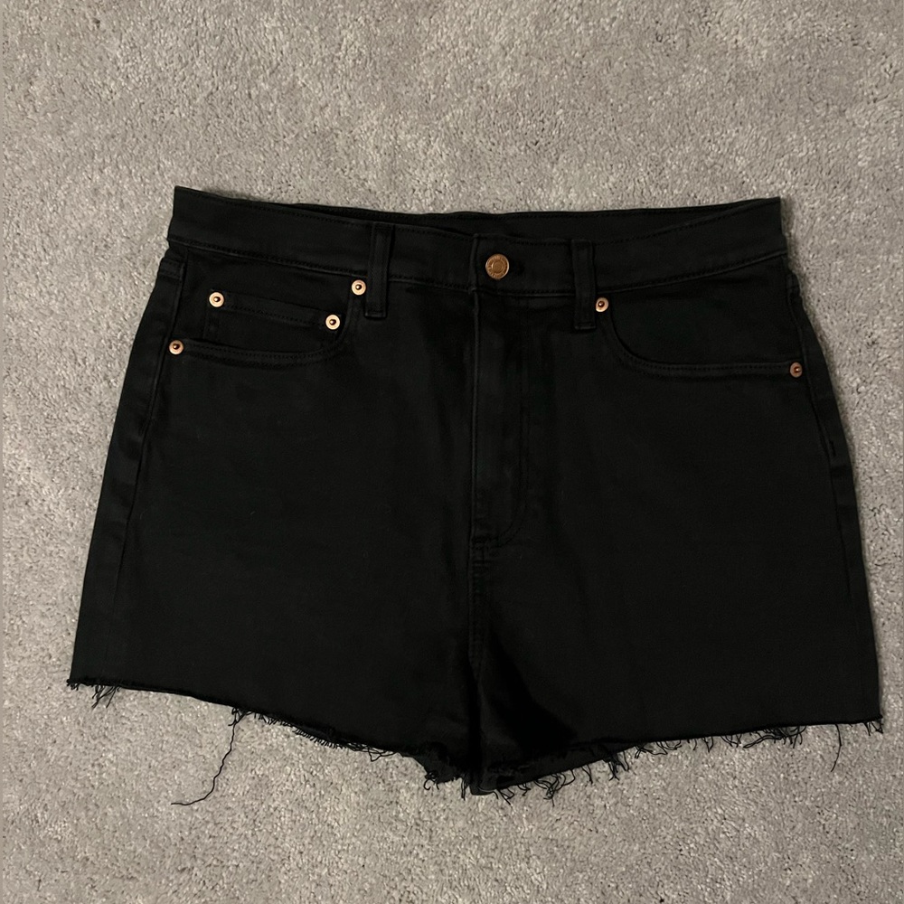 PINK size 30 black denim shorts
